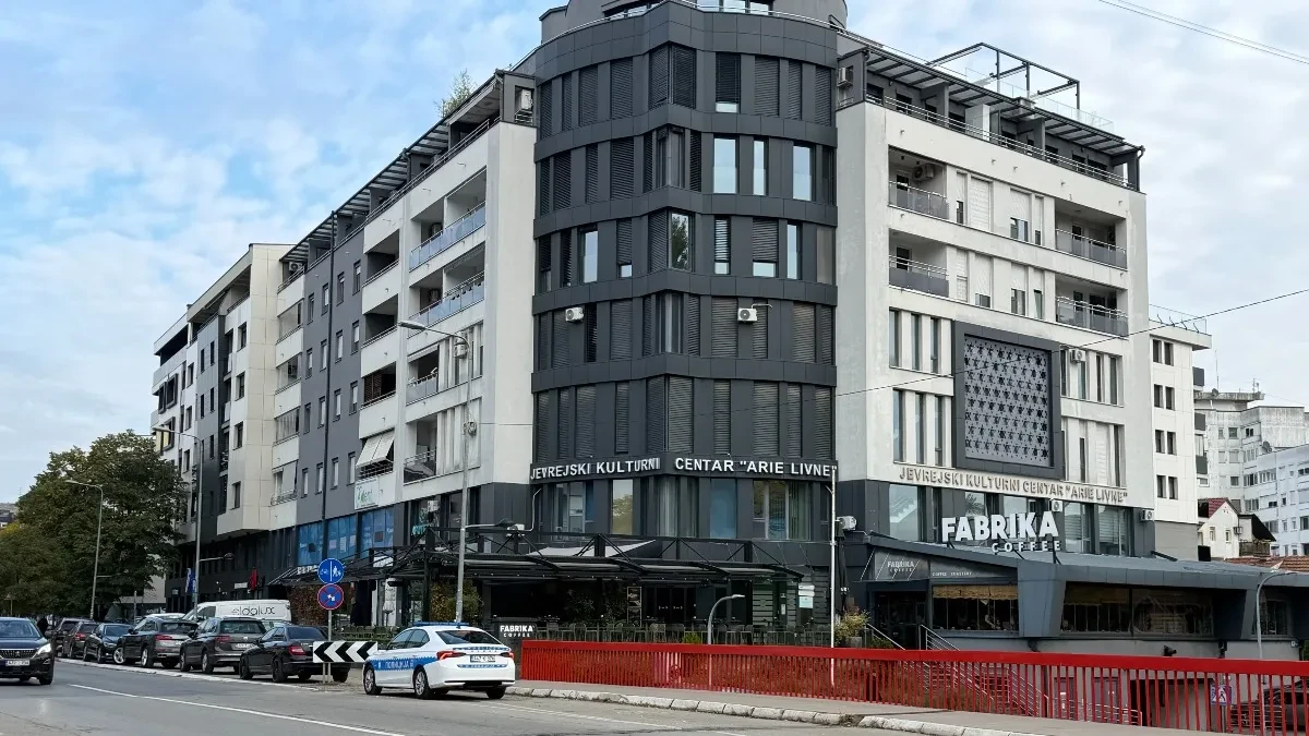 Stanje pojačane bezbjednosti: Pripadnici MUP-a i jutros na ulicama Banjaluke