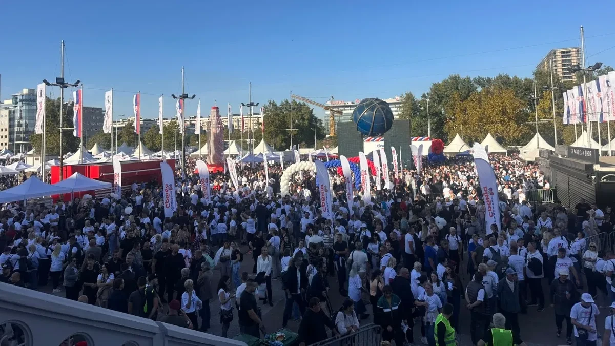 Arenu preplavile kolone ljudi: Sve veća gužva pred skup