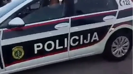 Voz udario u automobil u BiH: Policija potvrdila detalje nesreće