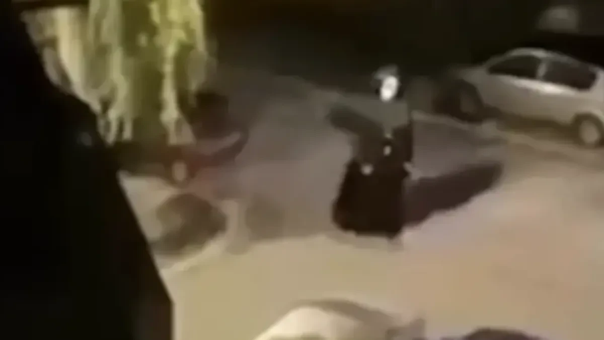 Jezive scene u Laktašima: Maskirane figure u crnom ponovo prestravile građane