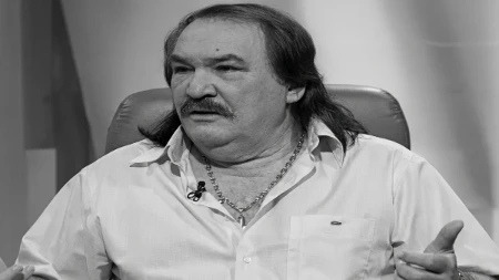 Preminuo Mišo Kovač: Odlazak jednog od najvećih muzičkih simbola Dalmacije