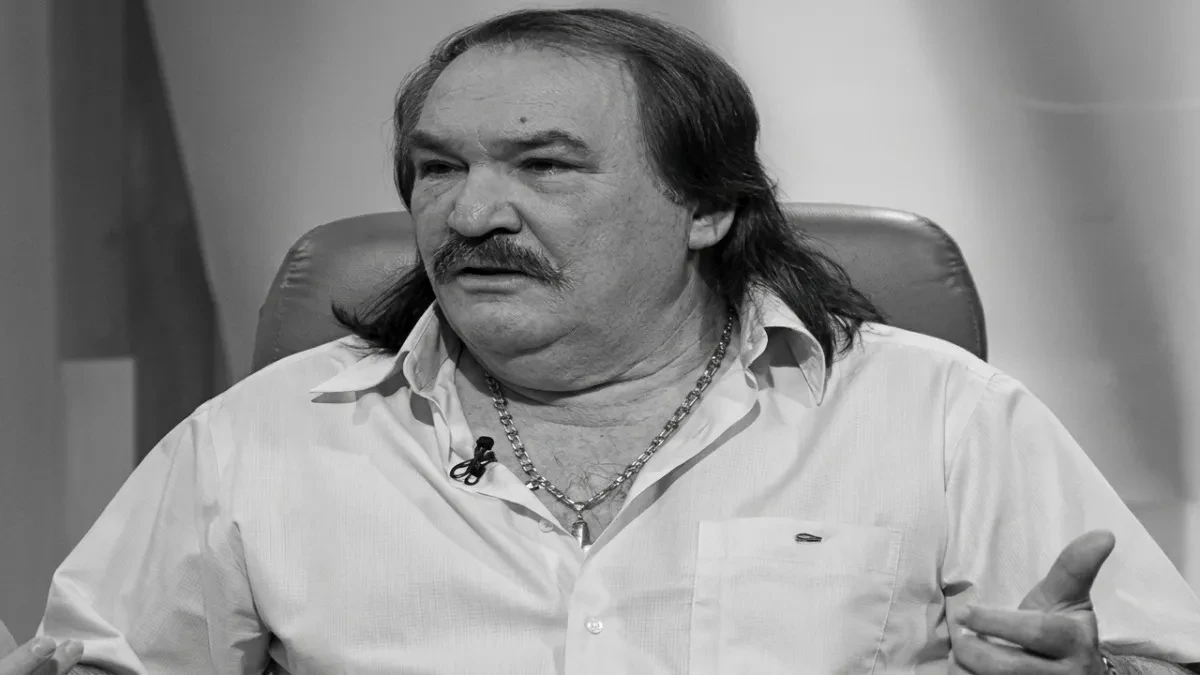 Preminuo Mišo Kovač: Odlazak jednog od najvećih muzičkih simbola Dalmacije
