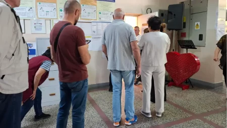 Čelić: Član biračkog odbora pisao po glasačkim listićima