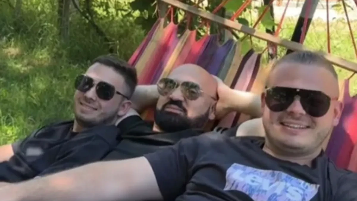Porodični trijumf na izborima: Ramo Isak i njegov sin rame uz rame u skupštinskim klupama