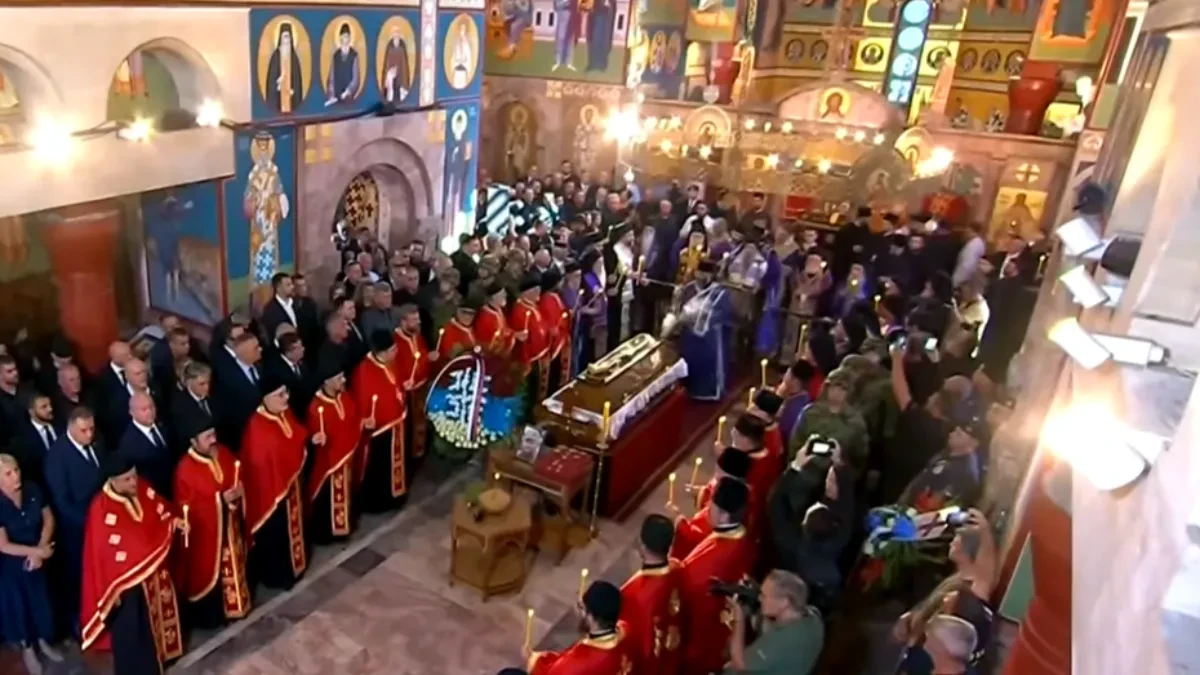 Na Topčiderskom groblju održan četrdesetodnevni pomen generalu Ratku Mladiću