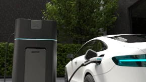Prodaja električnih automobila skočila za 45%, gorivo preskupo za vozače
