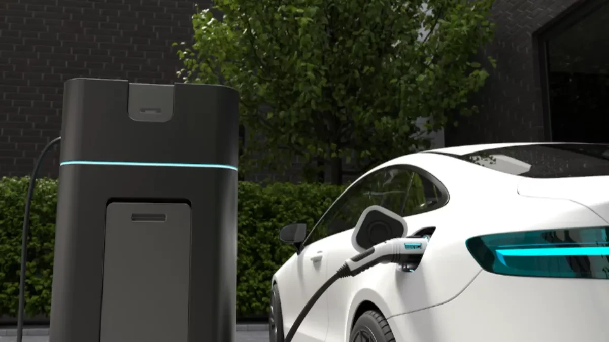 Prodaja električnih automobila skočila za 45%, gorivo preskupo za vozače