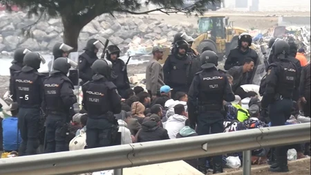 Španska vojska i policija raščistile migrantski kamp u Seuti