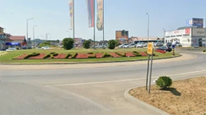 Nije mogao da hoda od alkohola: Pješak u Prnjavoru pao na put sa 4,06 promila