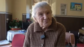Sa 102 godine i dalje radi u svom kafiću: Moj bar nije posao, to je moj život