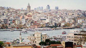 Srušila se zgrada u Istanbulu, sedmoro zatrpano