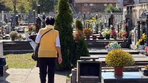 Sveštenik objasnio šta uraditi kod kuće ako ne možete na groblje za Miholjske zadušnice