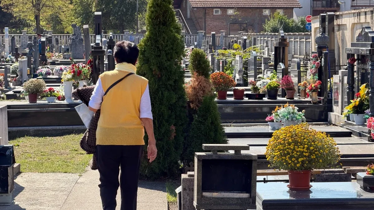 Sveštenik objasnio šta uraditi kod kuće ako ne možete na groblje za Miholjske zadušnice