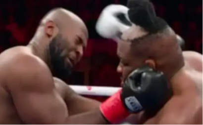 Bizarna scena kakva se ne pamti: Bokser ostao bez kose usred borbe