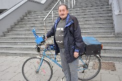 Majstor Boško vozi najneobičnije vozilo: Na biciklu elektronike kao u avionu