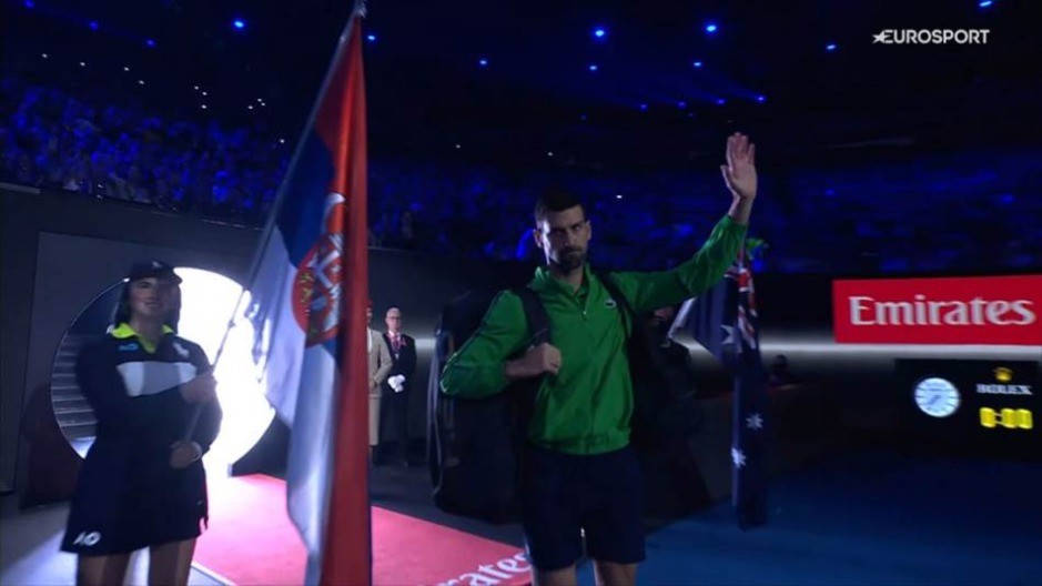 Đoković dočekan na Rod Lejver areni: Ovako je izgledao izlazak apsolutnog rekordera Melburna (VIDEO)