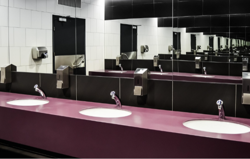 Fotka javnog toaleta u Mađarskoj hit na društvenim mrežama: Odmah će vam biti jasno zašto!