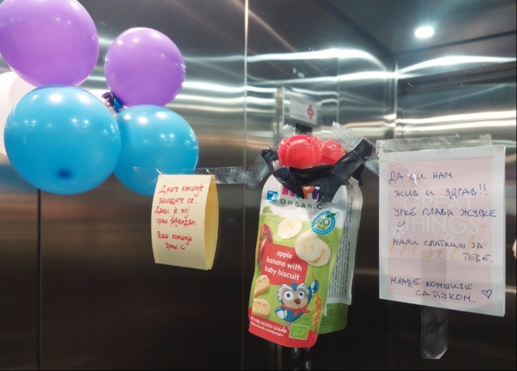 Urošev prvi rođendan dirnuo Banjaluku: "Drage komšije, zasladite se" (FOTO)