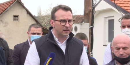 Petković poziva na hitan prestanak progona Srba