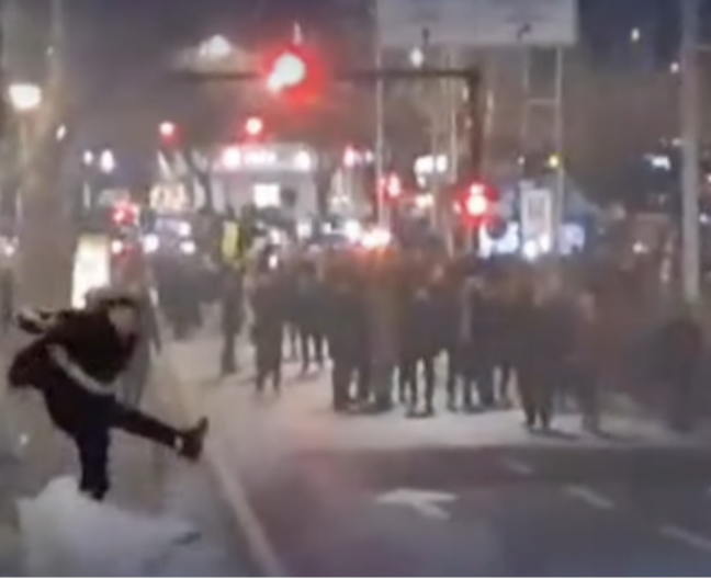 Ključa u Tirani: Povrijeđeno 16 policajaca, uhapšeno 13 osoba