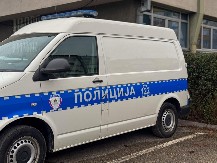 U dvorištu držao 26 auta bez tablica: Policija “češljala” placeve s polovnim dijelovima