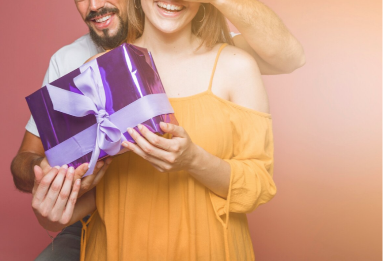 Zaboravite klasične poklone: Ovo su najpoželjniji beauty proizvodi za Valentinovo