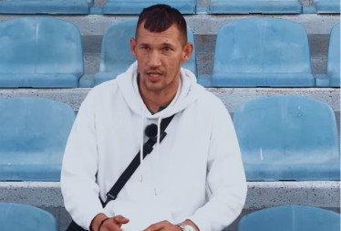 Bolna sudbina Dejana iz Bijeljine: Kao malog ostavili ga u kartonskoj kutiji, ni danas ne zna ko su mu roditelji (VIDEO) 