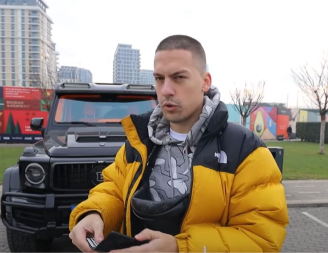 Baki Prasetu zapaljen automobil: Inflenser se oglasio na društvenim mrežama