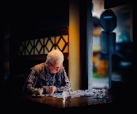 Primaju penziju, ali i platu: Sve više penzionera ponovo radi