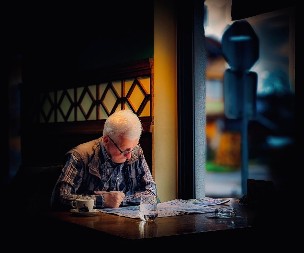 Primaju penziju, ali i platu: Sve više penzionera ponovo radi