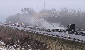 Stravičan udes u Sloveniji: Zapalio se kamion, dva vozača u bolnici (VIDEO)