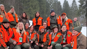 Damski lov sve popularniji u RS: Žene proteklog vikenda uživale u hajci na vuka (FOTO/VIDEO)
