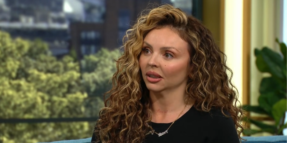 Slavna pjevačica otkrila dirljivu priču: „Doktori su rekli da moje kćerke nikada neće hodati“