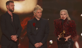 Skandal na dodjeli Gremija: Umjetnica pozvala pokojnog pjevača da izađe na binu