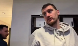 Sramotne scene: Navijači vrijeđali Jokića, ponavljali jednu riječ (VIDEO)