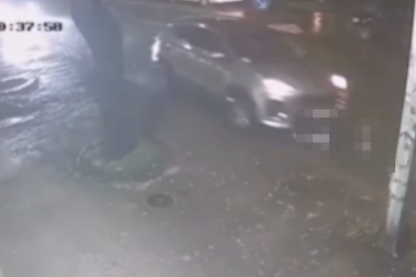 Policija pokrenula postupak protiv vozačice nakon što je automobilom udarila djevojčicu u Trebinju 