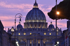 Vandali u Rimu ispisali svastike i nacističke simbole