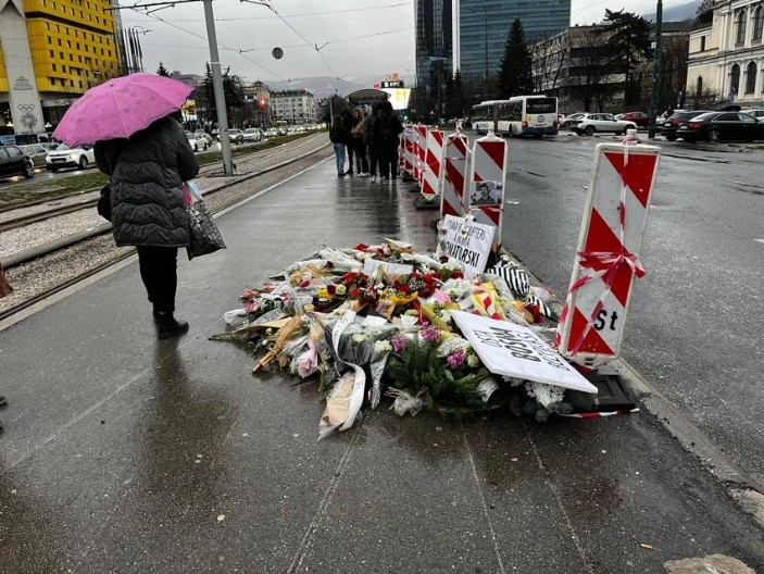 U Sarajevu ponovo protesti, na ulici i građani Tuzle i Zenice