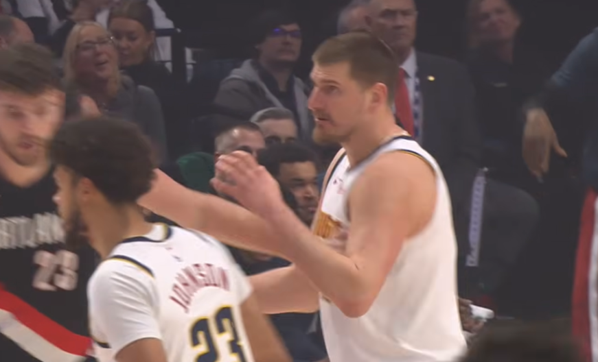 Sjajni Nikola Jokić upisao novi tripl-dabl, ali Denver poražen od Voriorsa