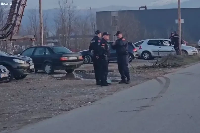 Novi protest u Botunu, policija zatvorila prilaze naselju: "Otkopavaju kancerogeni otpad"