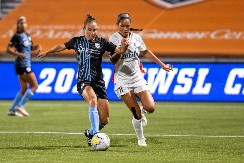 Skandal u Austriji: Funkcioner kluba snimao maloljetne fudbalerke pod tušem