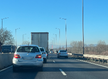 Kvar kamiona izazvao zastoj na brzoj cesti u Zalužanima