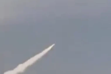 Iranski projektil pogodio bazu u Kuvajtu s italijanskim vojnicima (VIDEO)