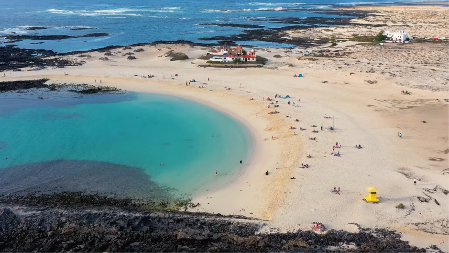 Ostrvo zlatnog pijeska: Zašto je ovo idealno utočište za odmor