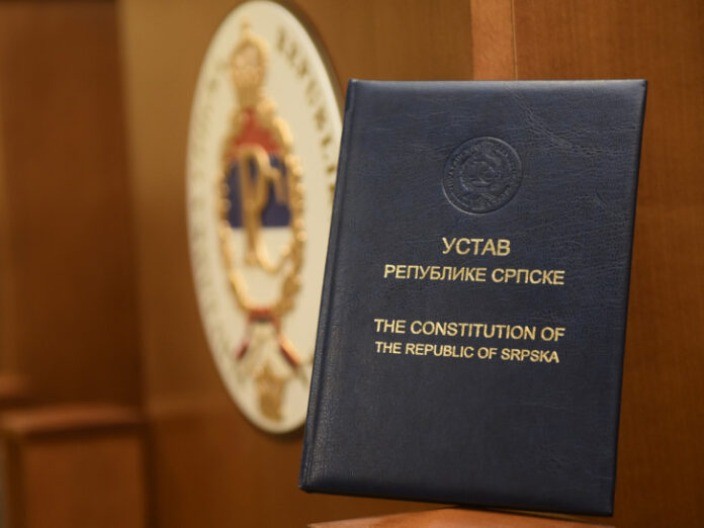 Danas 34 godine od proglašenja prvog Ustava Srpske