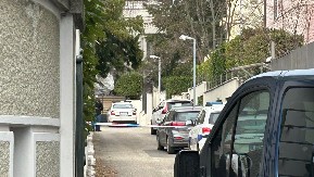 Prve fotografije i snimci sa lica mjesta: Na kuću Zdravka Čolića bačena bomba (FOTO/VIDEO)