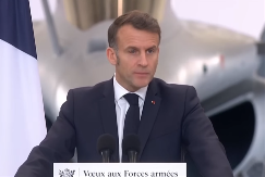 Emanuel Makron: Pripreme su u toku za razgovor sa Putinom