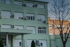 Audi sletio s ceste na Kupresu: Mladići završili na intenzivnoj u Mostaru sa teškim povredama