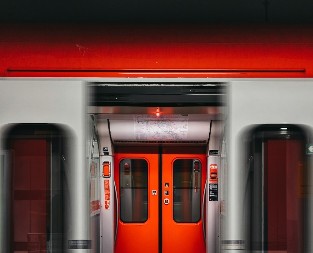 Preminuo kondukter nakon napada tokom rutinske kontrole