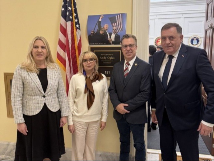 Dodik sa kongresmenom Andijem Oglesom o statusu Srpske (FOTO)